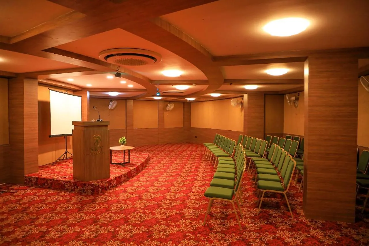 Hotel Sky Sierra Wayanad Kalpetta 3*,  India